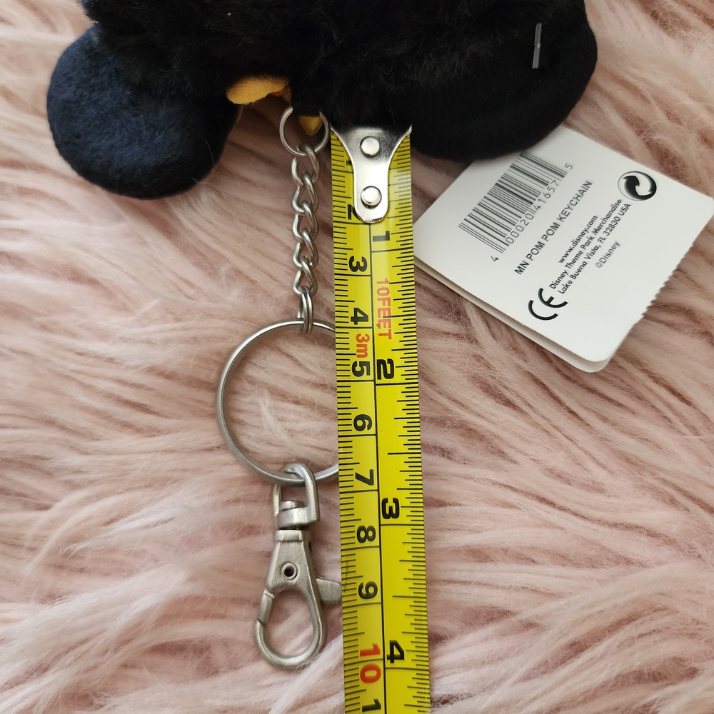 Disney Aulani Minnie Mouse Plush Keychain Hawaii Pom Pom - Picture 9 of 9